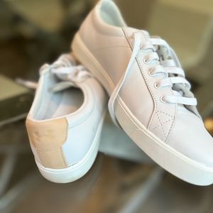 Under Armour Tennis Shoes